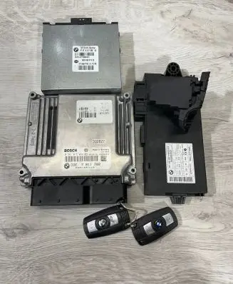 Engine ECU kit and lock set