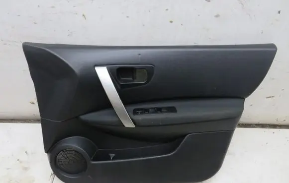 Nissan Qashqai+2 Front door card panel trim KRIS235789