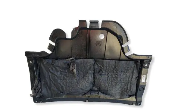 Renault Trafic III (X82) Engine splash shield/under tray 93868440