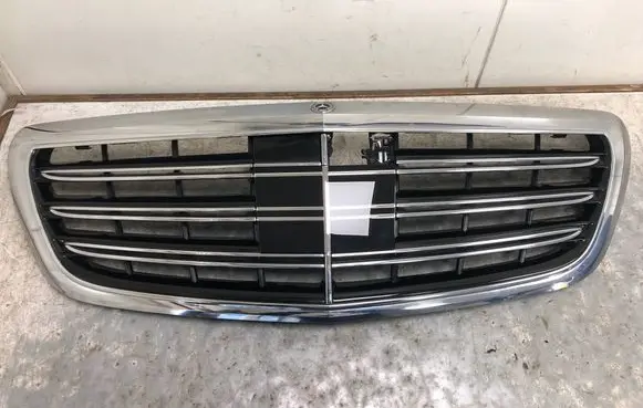Mercedes-Benz S W222 Front bumper upper radiator grill A2228802500-BILI A2228802500
