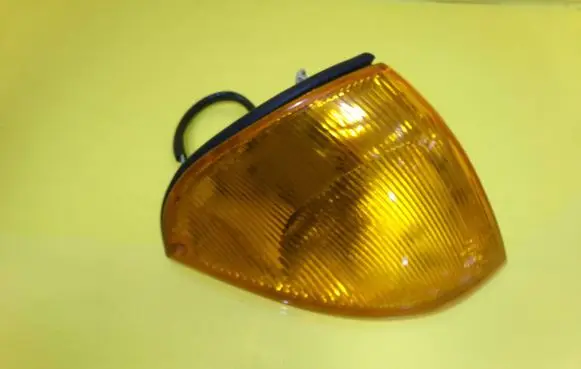 Subaru Justy Front indicator light 08-218-1516R-F