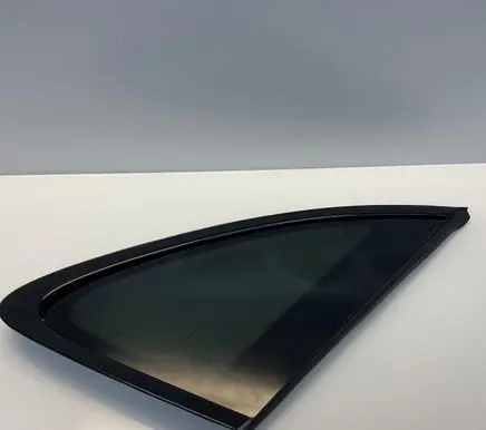 Porsche Macan (95B) Rear side window 95B845298X