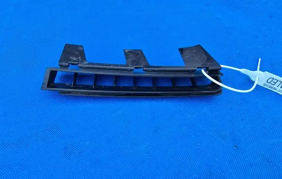 BMW 2 F22 F23 Front bumper lower grill 8056829