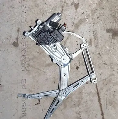Opel Zafira A Sliding door window regulator with motor 90579571
