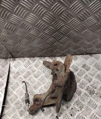 Opel Zafira B Front wheel hub spindle knuckle 