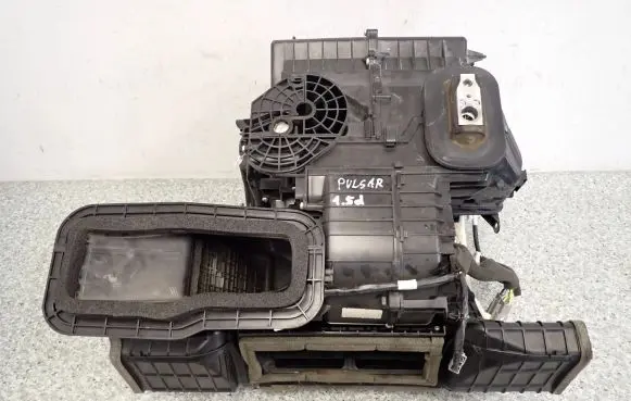 Nissan Pulsar Heater blower radiator