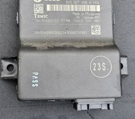Audi A1 Gateway control module brak