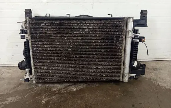Opel Astra J Radiator set 13250340