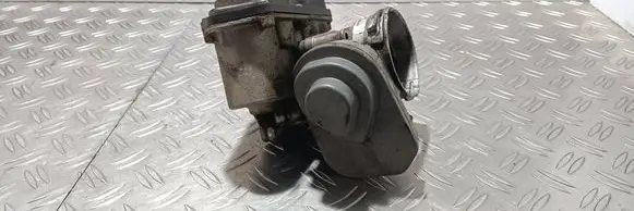 Volkswagen PASSAT B6 EGR valve 03G131501 0580151105 216035358