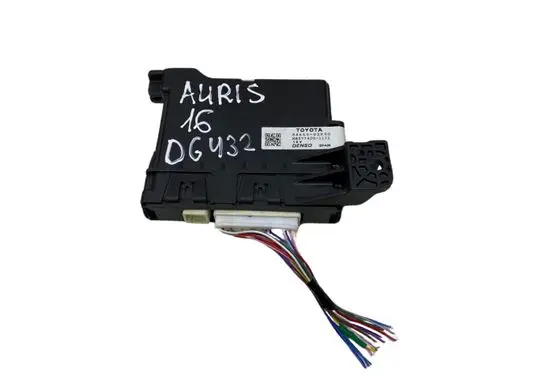 Toyota Auris E180 Air conditioning/heating control unit 8865002F00 MB2774001111