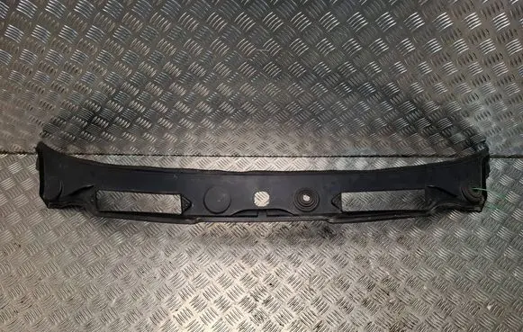 BMW 1 E81 E87 Intercooler air guide/duct channel S27705654 7058220