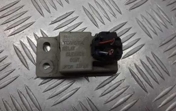 Toyota Avensis T250 Light washer relay 85942-05050
