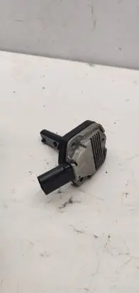 Volkswagen Golf V Oil level sensor 