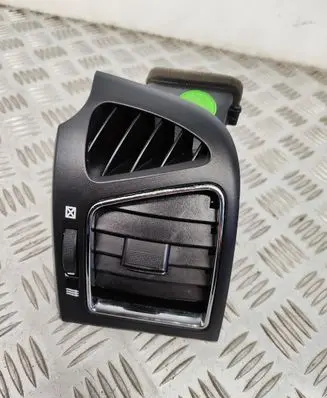 Chevrolet Captiva Dashboard side air vent grill/cover trim 95108269