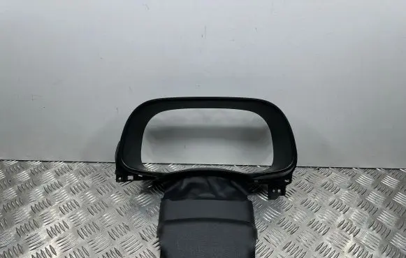 Hyundai Tucson TL Dashboard trim 84831D7BA0 84847D7000