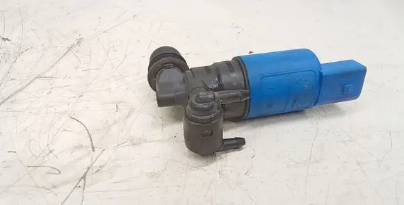 Volvo S60 Headlight washer pump AV6113K082AA 31416483