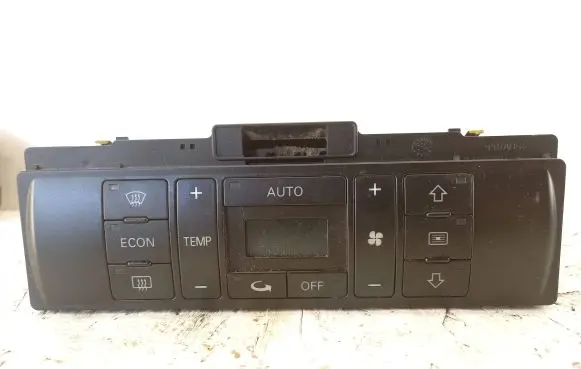 Audi A4 S4 B5 8D Climate control unit 8D0820043M 5HB00790805 D570002