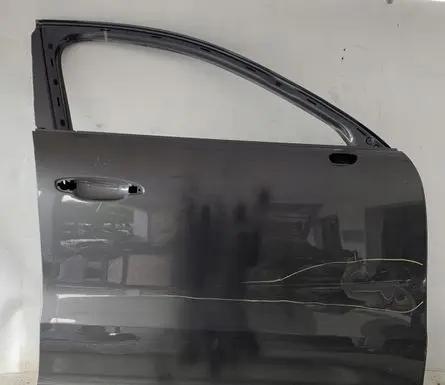 Porsche Cayenne (9Y0 9Y3) Front door 9Y3831312