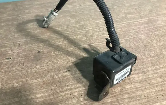 Jaguar XJ X300 Airbag deployment crash/impact sensor HNA9660AA