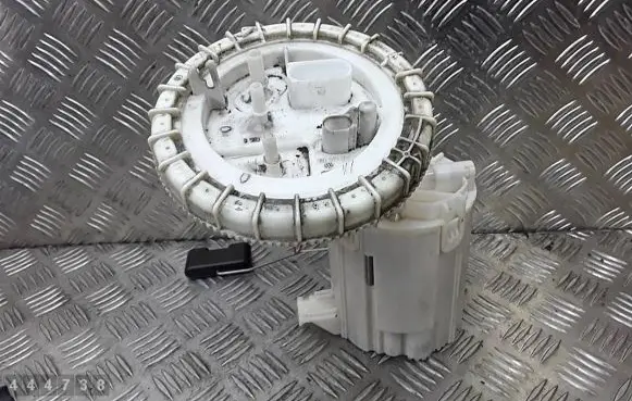 Audi A4 S4 B8 8K Fuel injection high pressure pump 8K0919050H 0580205001