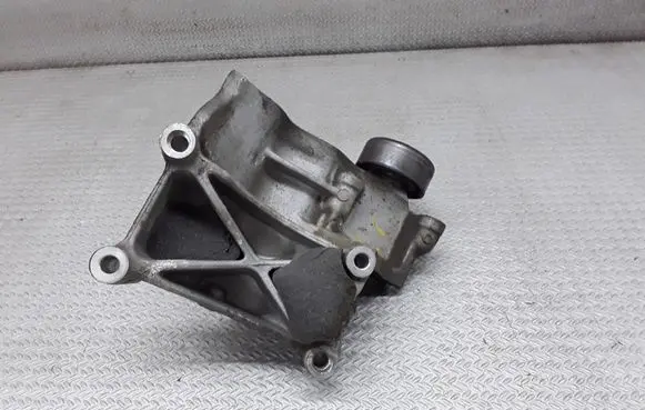 Hyundai Tucson LM Generator/alternator belt tensioner