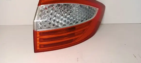 Ford Mondeo MK IV Rear/tail lights 7S7113404B