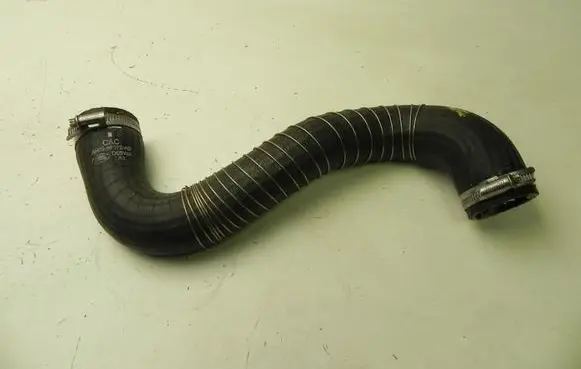 Land Rover Discovery 4 - LR4 Air intake hose/pipe AH229F072AD VD8422