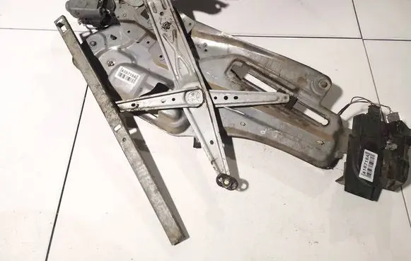 Renault Laguna I Sliding door window regulator with motor