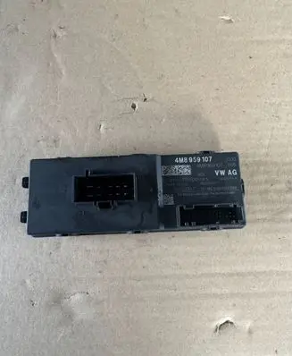 Audi A6 S6 C8 4K Tailgate/trunk control unit/module 4M8959107