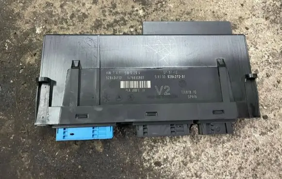 BMW 5 F10 F11 Comfort/convenience module 9284272 1476650897 526434F01