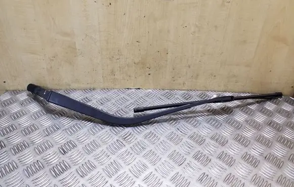 Mitsubishi Outlander Front wiper blade arm