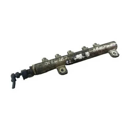 Opel Zafira B Fuel main line pipe 