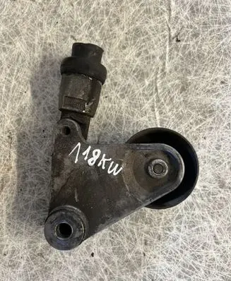 Nissan Patrol Y61 Generator/alternator belt tensioner