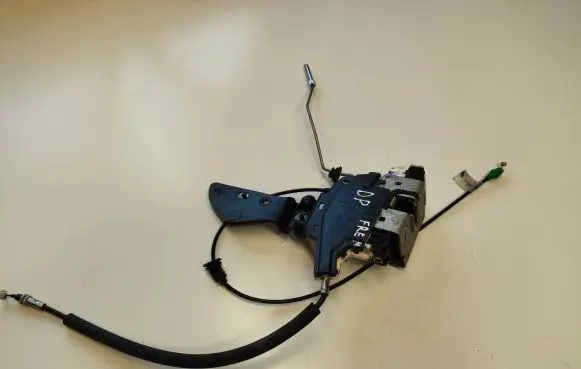 Fiat Freemont Front door lock T76KD3411 P045899116AD G0737