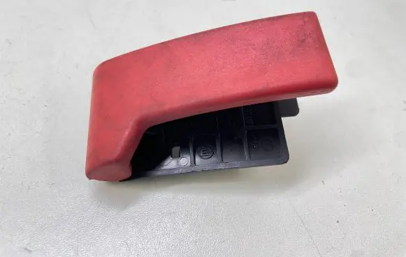 Mercedes-Benz E W212 Engine bonnet (hood) release handle A2048800900