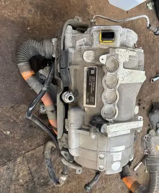 Jaguar I-Pace Electric car motor J9D375764AG 40197728