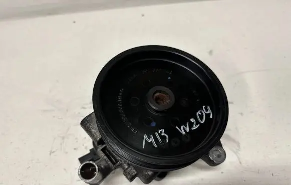 Mercedes-Benz C W204 Power steering pump 7691332130 a0064667501