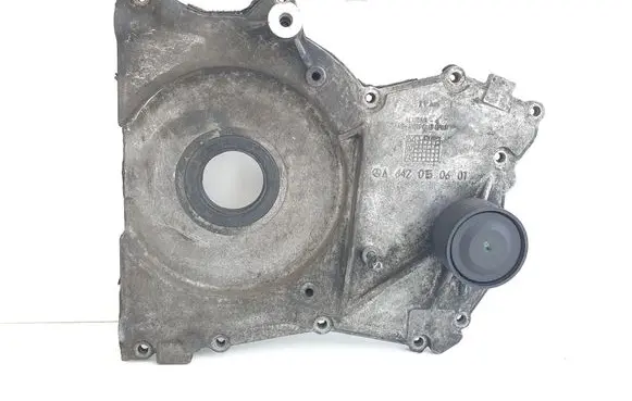 Mercedes-Benz E W211 Timing belt guard (cover) A6420150601
