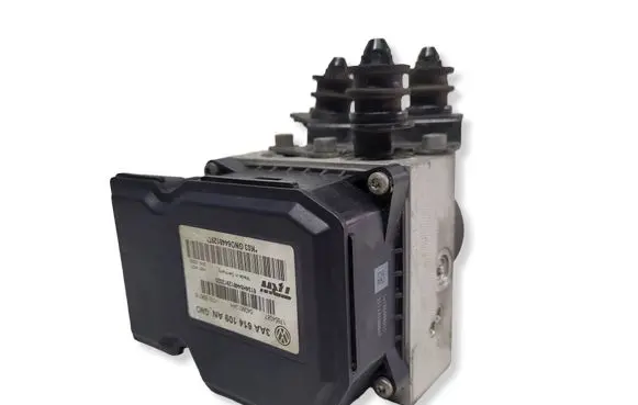 Volkswagen Passat Alltrack ABS Pump 3AA614109AN 54086134H 17654087