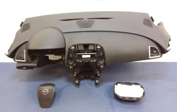 Opel Astra J Dashboard