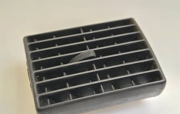 Audi 80 90 B3 Dash center air vent grill 893820957