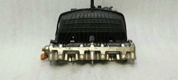 Audi A1 Intake manifold 03C129711AE