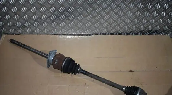 Nissan GT-R Front driveshaft 39101JF00A