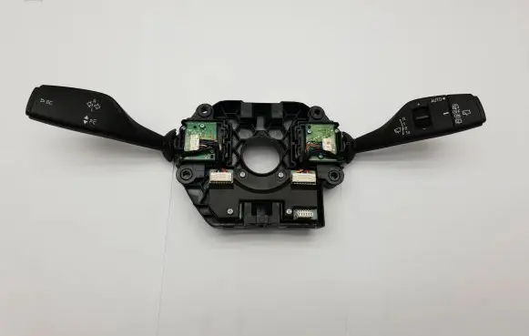 BMW 2 F46 Wiper turn signal indicator stalk/switch 6827369 HW0009SW0016