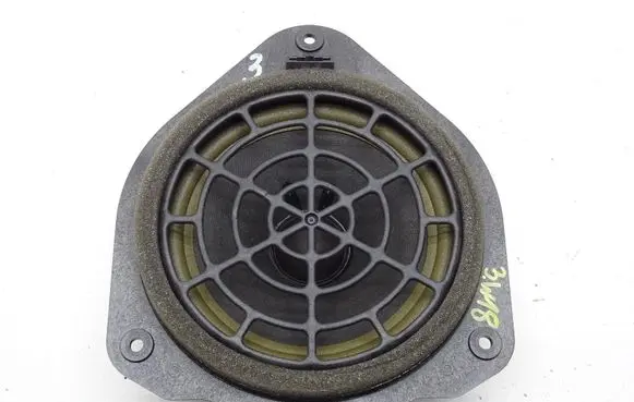 Audi A1 Front door speaker 8X0035411A