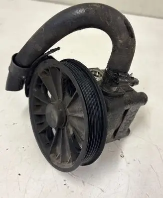 Volvo XC90 Power steering pump 7611332138