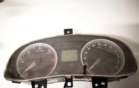 Skoda Roomster (5J) Speedometer (instrument cluster) 5j0920811c v2802477