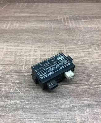 BMW 5 E39 Other relay 8362337 65892110