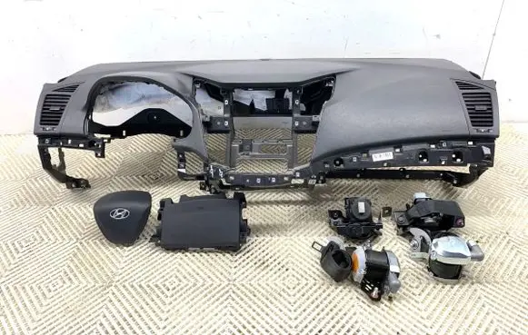 Hyundai i40 Dashboard 569003Z100RY