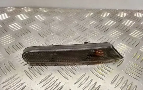 Porsche Boxster 986 Front fender indicator light 99663104401 99663103401 99663103801